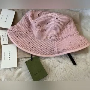 Gucci★素敵！Malibu Light Pink Knit GG Logo Bucket Hat Gucci | Accessories | New Gucci Gg Trimmed Crocheted Cable